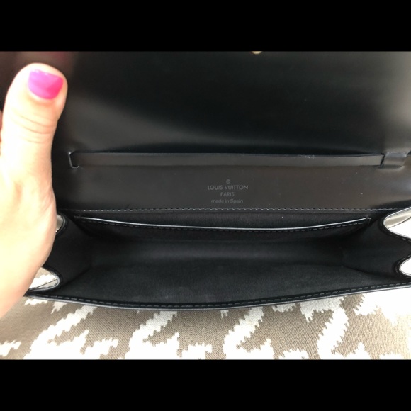 Louis Vuitton Epi Leather Shoulder Bag/Clutch - Picture 10 of 13